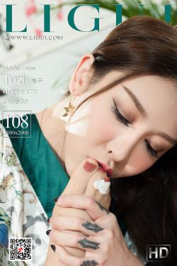 美女和帅哥强吻脱身 在房间